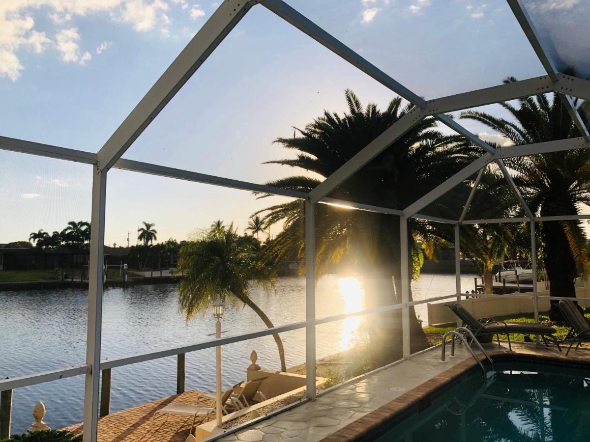 Villa Catalina Isles - Holidays In Paradise Cape Coral Exteriör bild